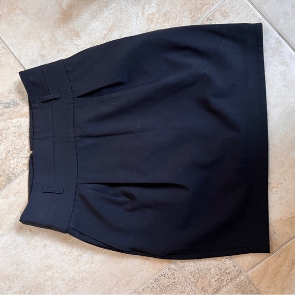 Dynamite highwaist skirt with pockets- size 5 (small ) - Picture 6 of 6
